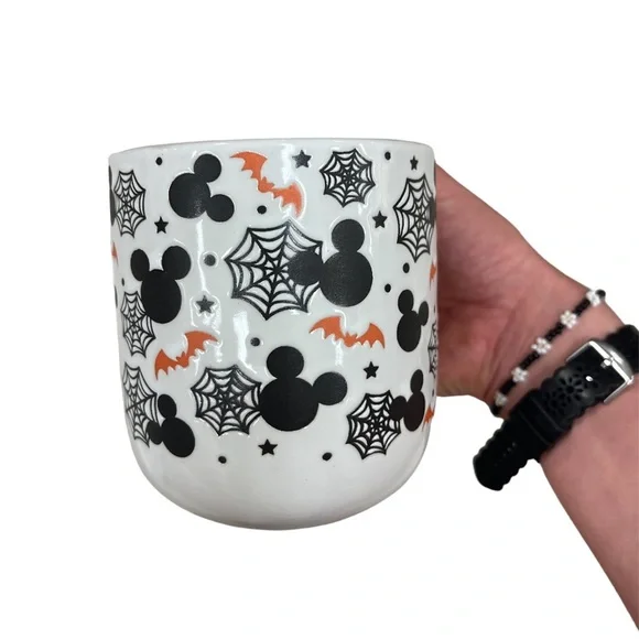 ✨ NEW ✨ 🐭 Mickey Halloween Mug 🎃 2023 - Picture 2 of 2